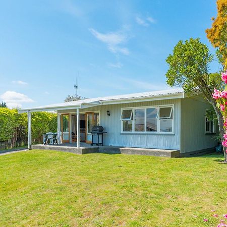 Lakeview Cottage - Rainbow Point Holiday Home เทาโป ภายนอก รูปภาพ