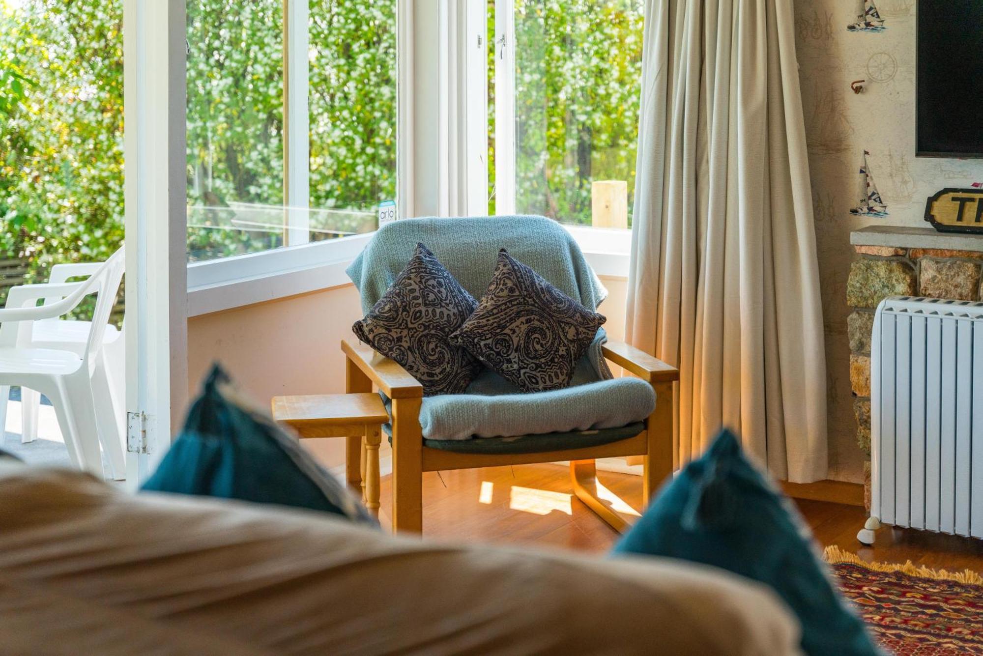 Lakeview Cottage - Rainbow Point Holiday Home เทาโป ภายนอก รูปภาพ
